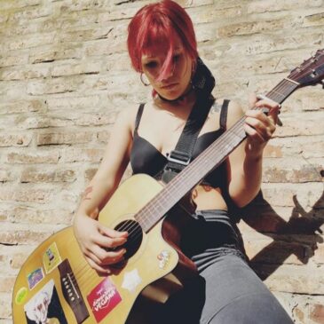 Lara Lamadrid (música) / Conversaciones en cuarentena